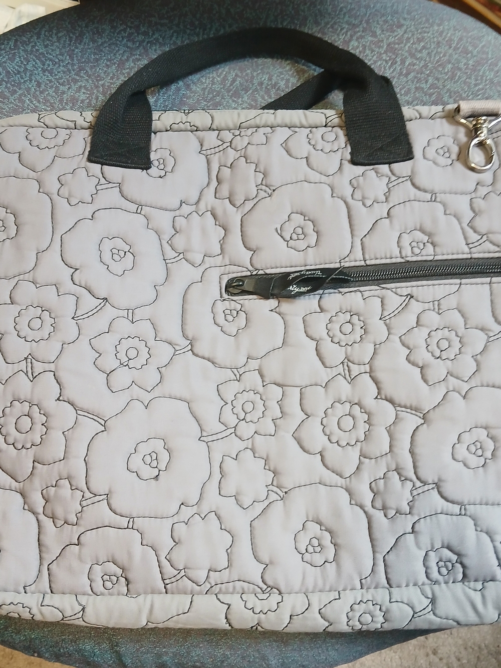 thirty-one Light Gray Quilted Floral Laptop Tote with Black Handles